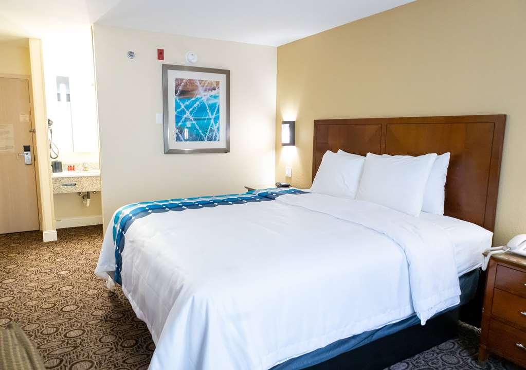Baymont By Wyndham College Park Atlanta Airport South Hotel Szoba fotó